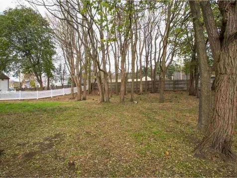 10 Lakewood Parkway Burlington VT 05408