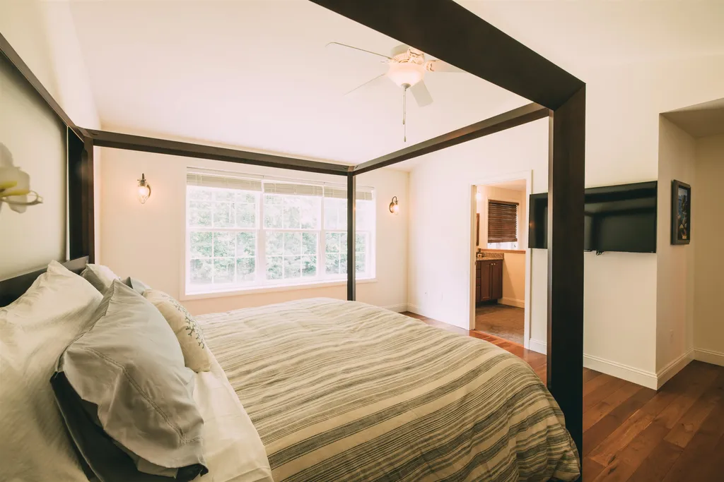 7 Dunbar Drive Essex VT 05452