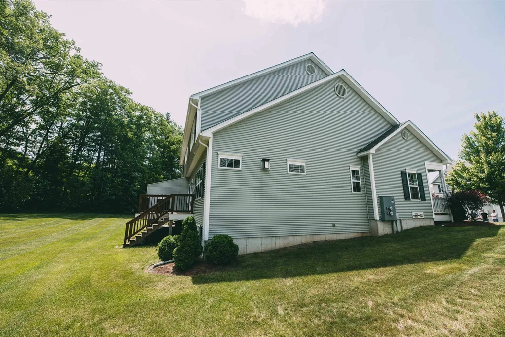 7 Dunbar Drive Essex VT 05452