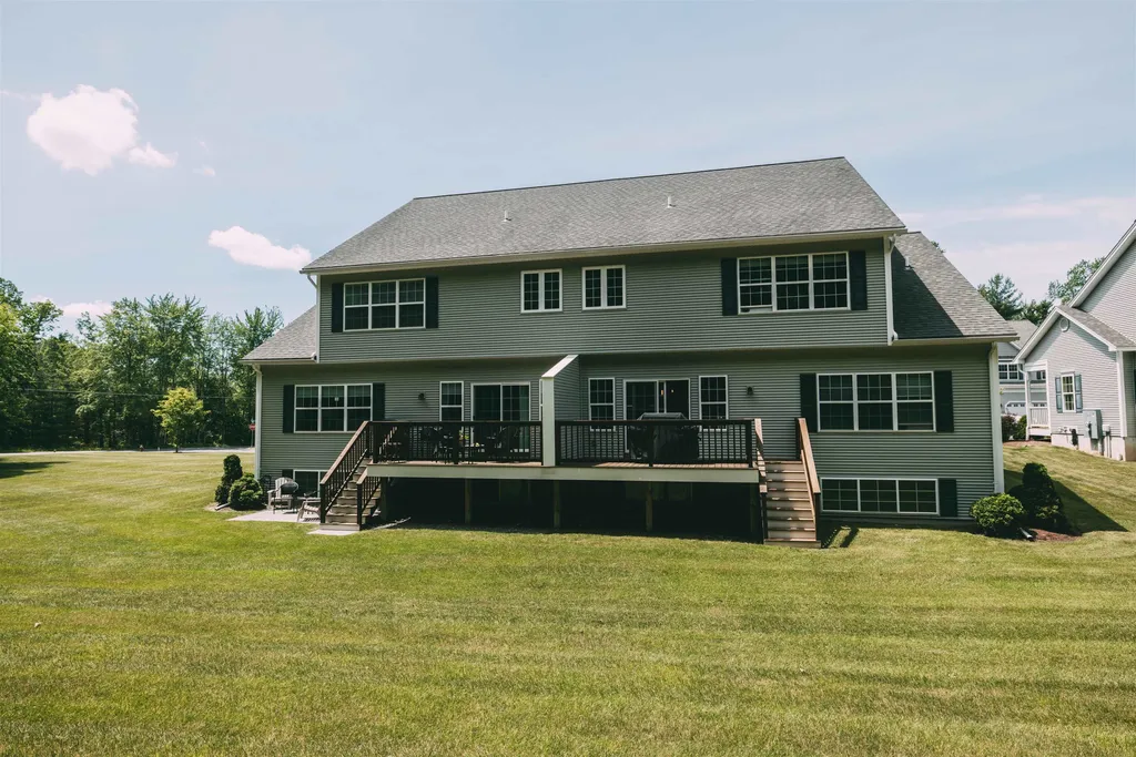 7 Dunbar Drive Essex VT 05452