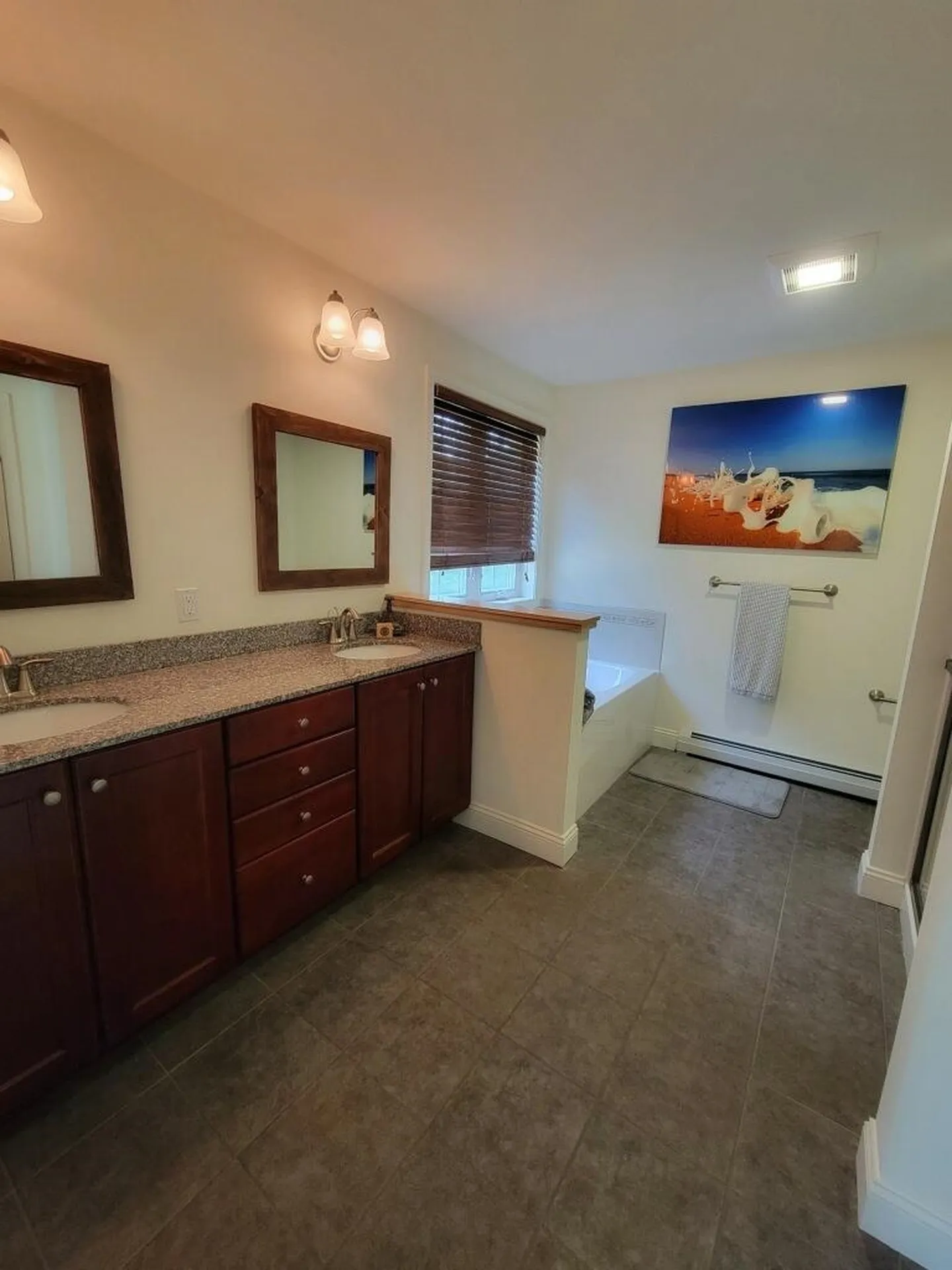 7 Dunbar Drive Essex VT 05452