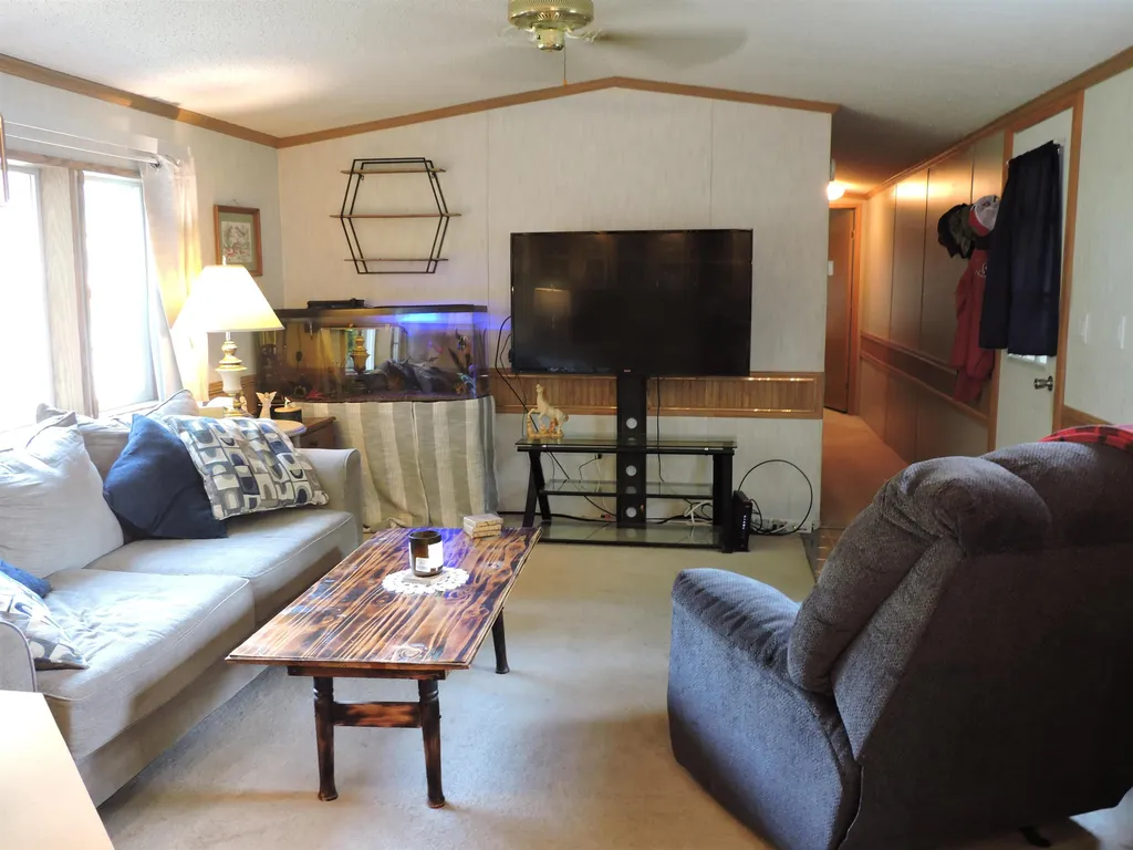 41 Cogswell Way Enfield NH 03748