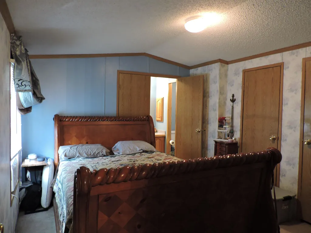 41 Cogswell Way Enfield NH 03748