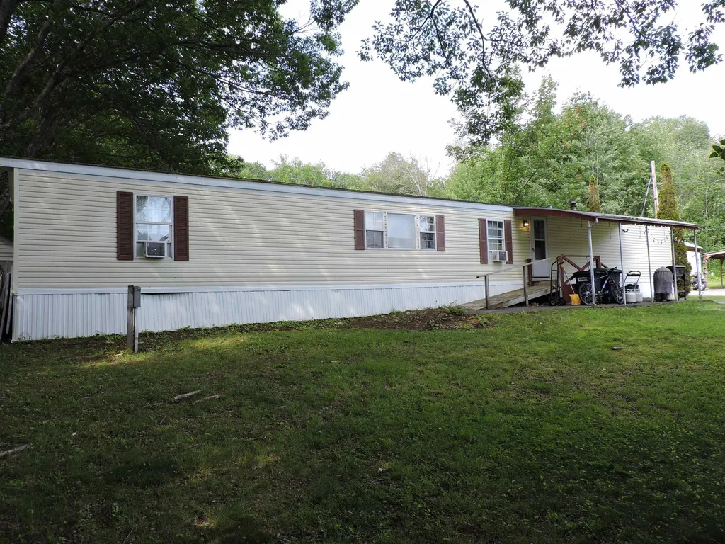41 Cogswell Way Enfield NH 03748
