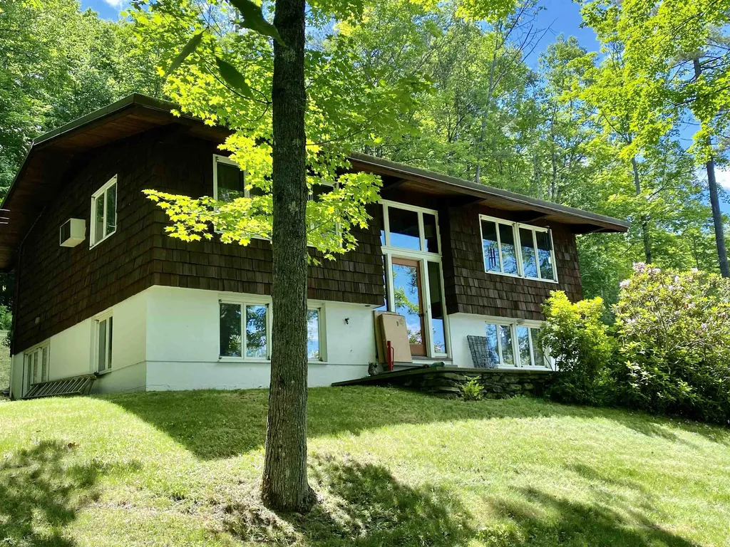 30 Rayton Road Hanover NH 03755