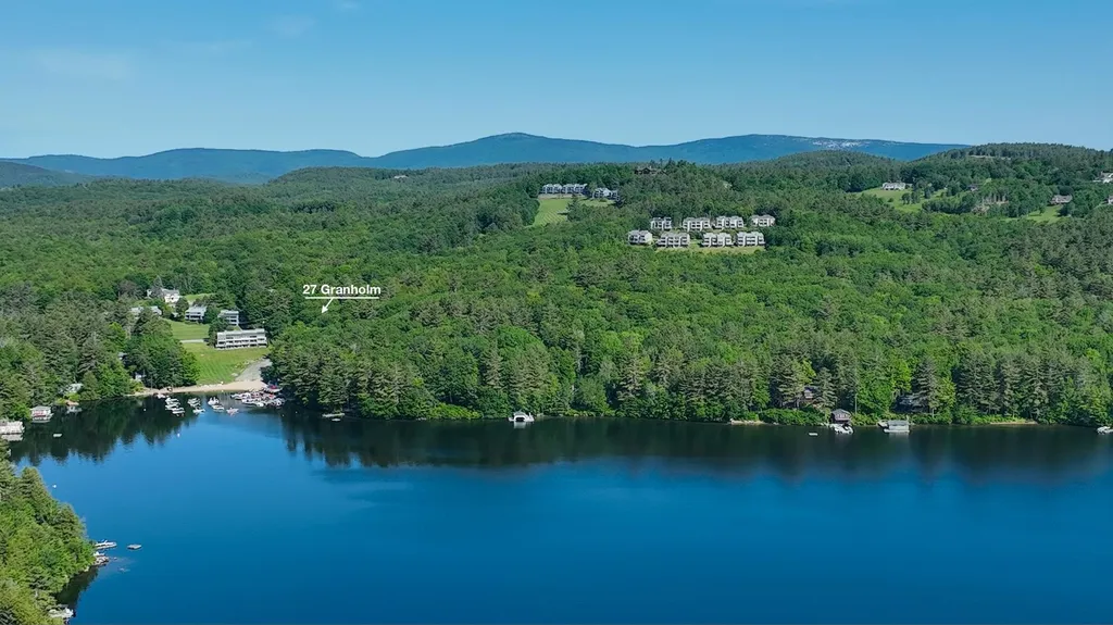 27 Granholm Street Sunapee NH 03782