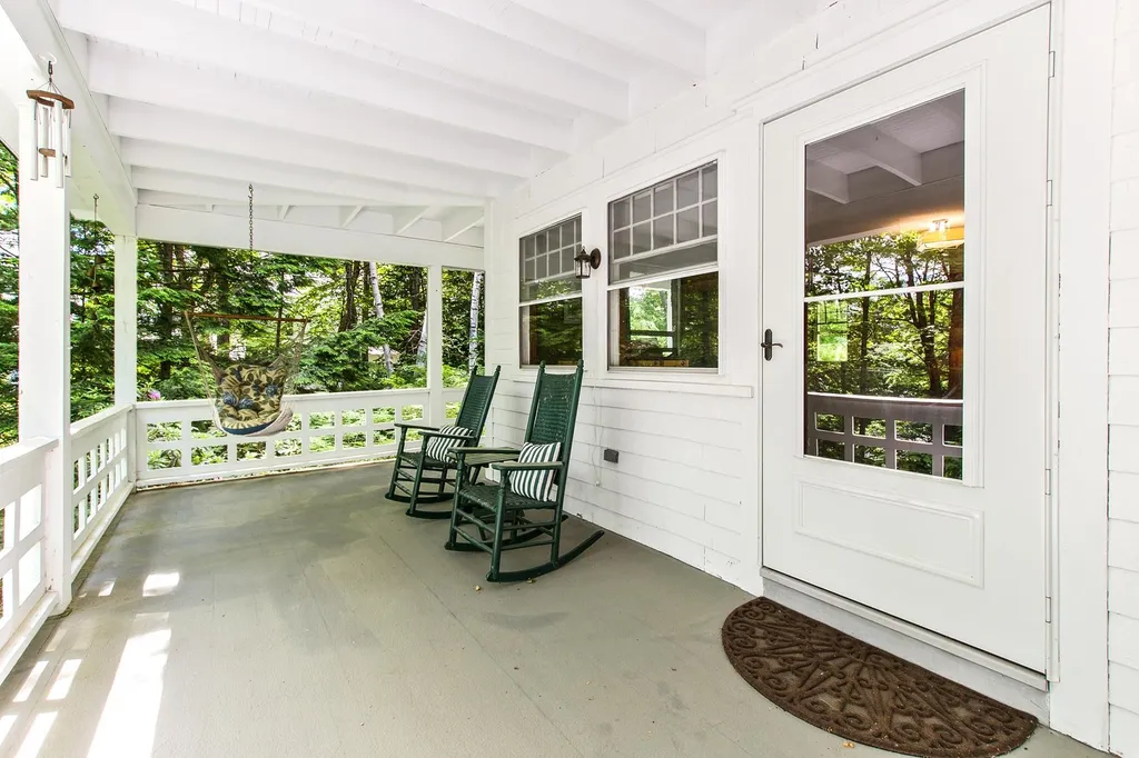 27 Granholm Street Sunapee NH 03782