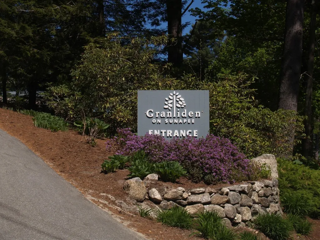 27 Granholm Street Sunapee NH 03782