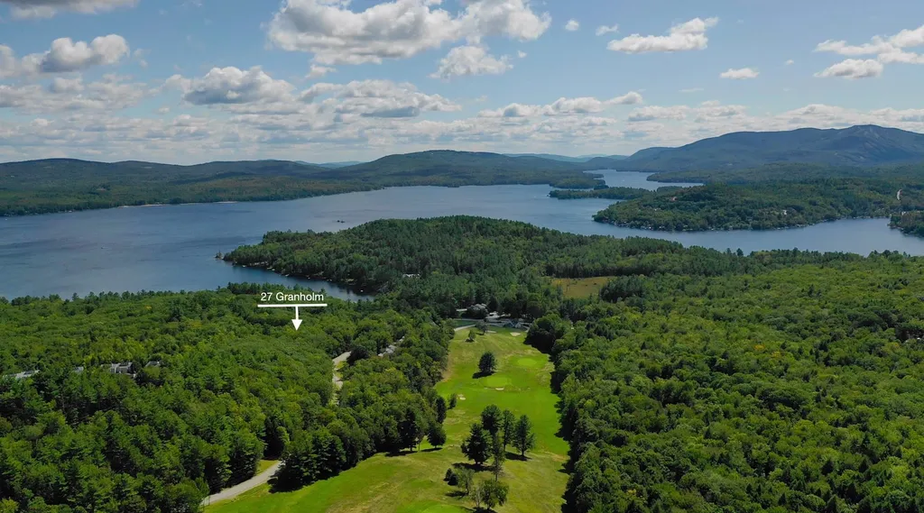 27 Granholm Street Sunapee NH 03782