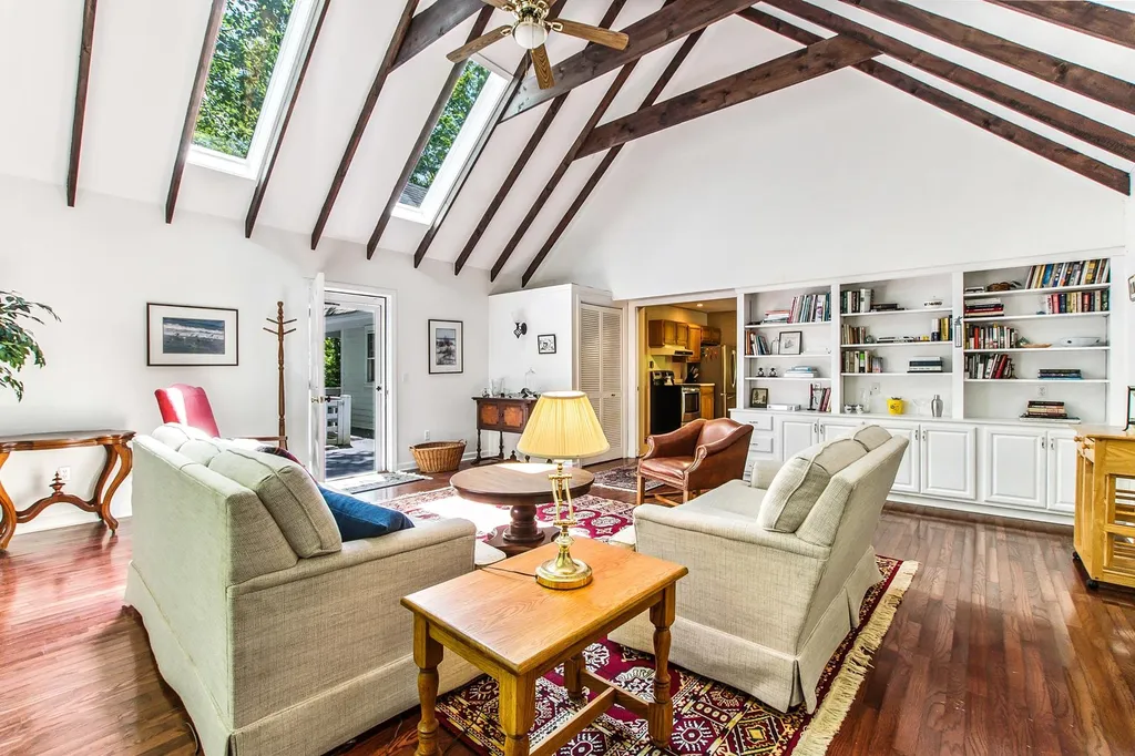 27 Granholm Street Sunapee NH 03782