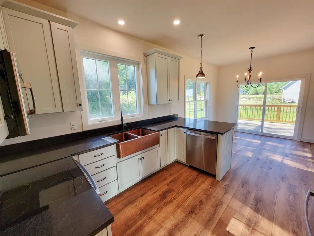 67 Cottage Road Hinesburg VT 05461