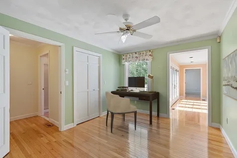 126 Broad Street Hollis NH 03049