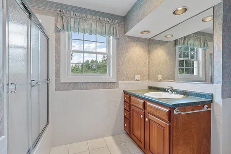 126 Broad Street Hollis NH 03049