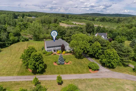 126 Broad Street Hollis NH 03049