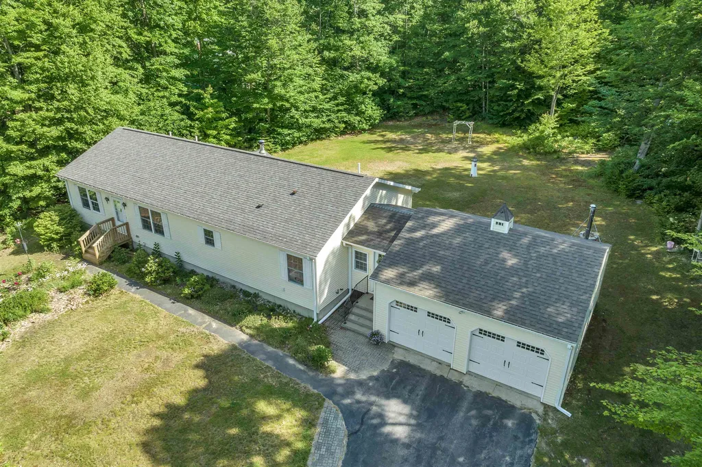 41 Ridgeview Drive Milton NH 03851