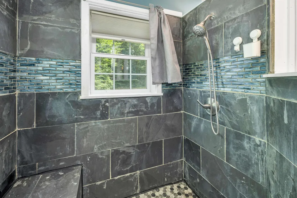 41 Ridgeview Drive Milton NH 03851
