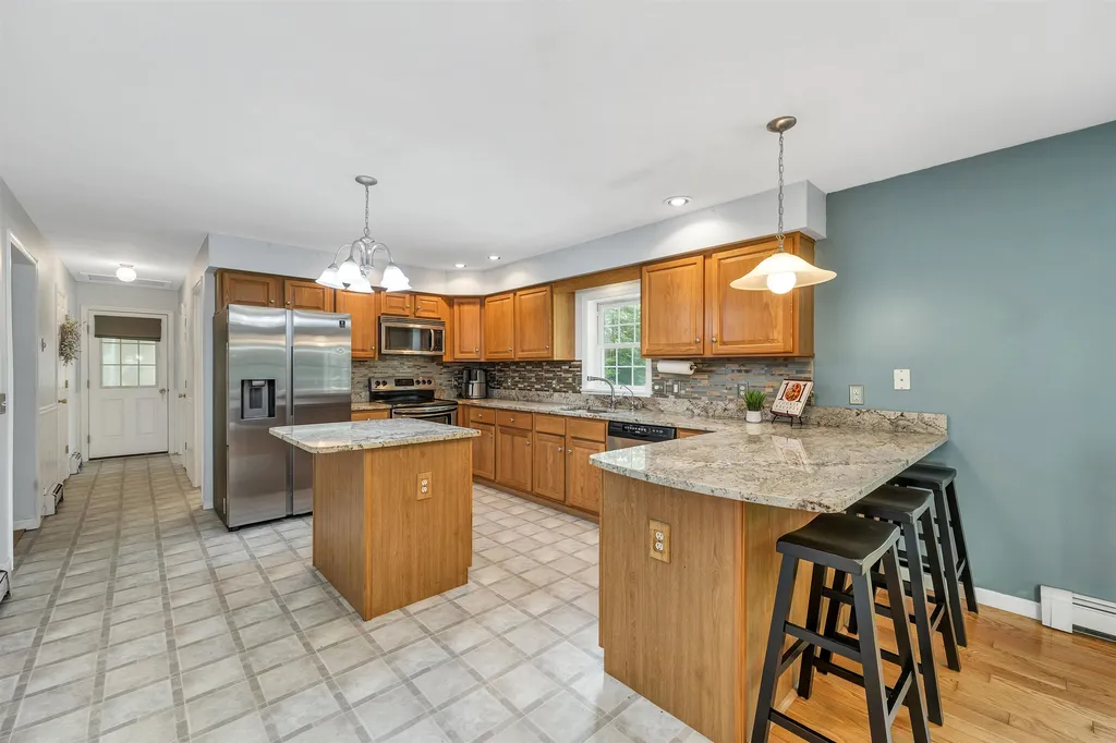 41 Ridgeview Drive Milton NH 03851