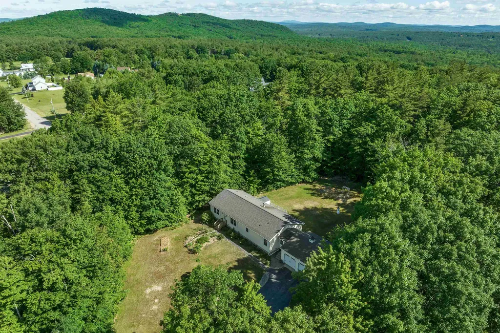 41 Ridgeview Drive Milton NH 03851