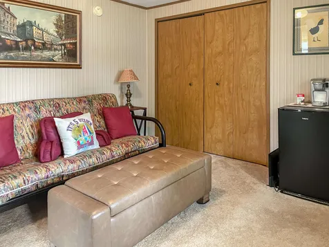 26 Cherokee Way Rochester NH 03867