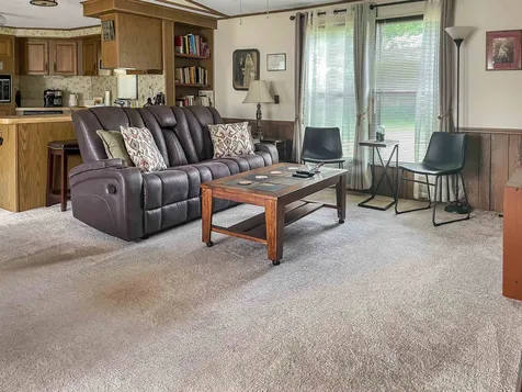26 Cherokee Way Rochester NH 03867