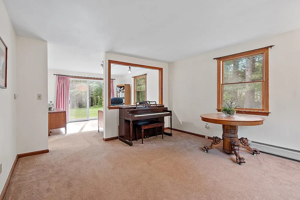 105 Maple Avenue Atkinson NH 03811