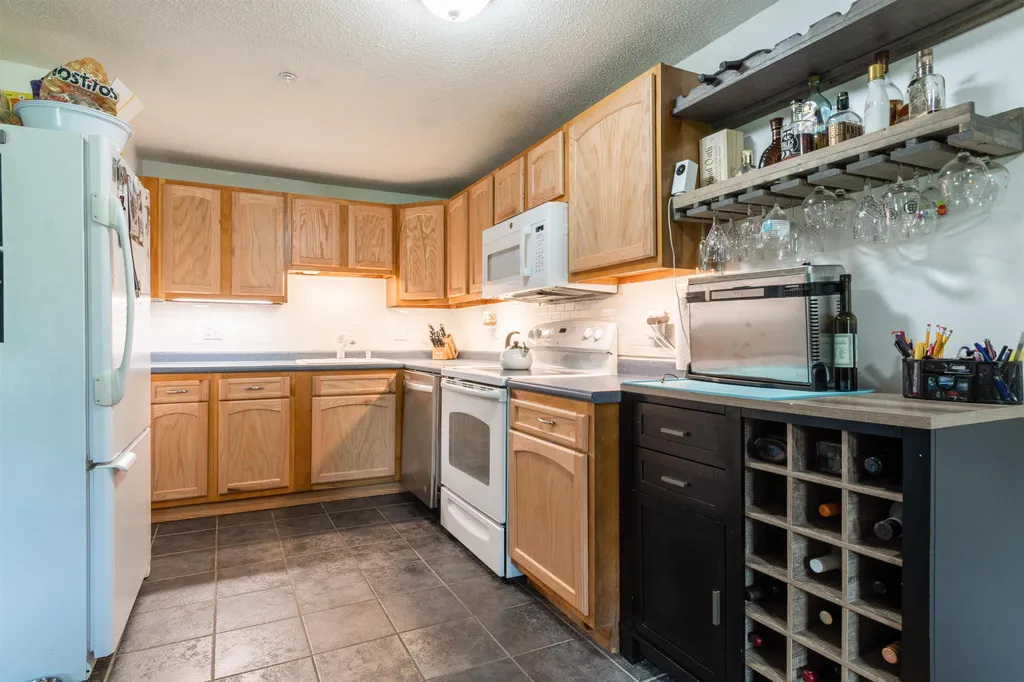 802 Elmwood Drive Hudson NH 03051