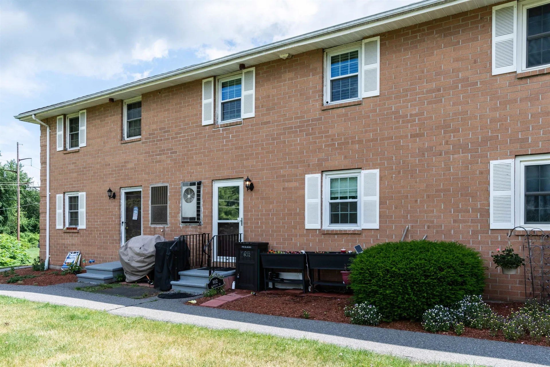 802 Elmwood Drive Hudson NH 03051
