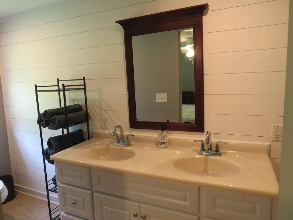 21 Storrs Hill Road Lebanon NH 03766