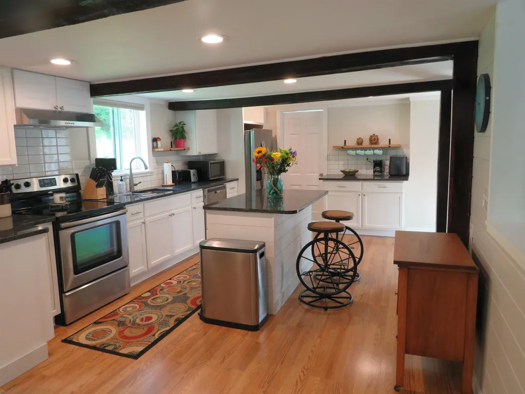 21 Storrs Hill Road Lebanon NH 03766