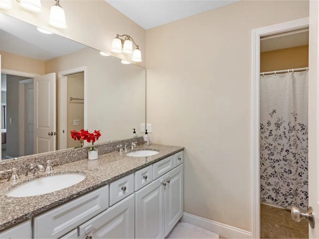 39 Maidstone Lane Williston VT 05495