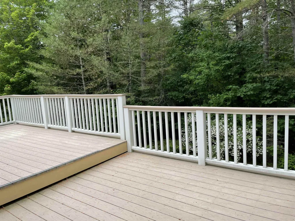 46 Friar Tuck Way Wolfeboro NH 03894