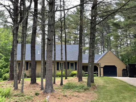 46 Friar Tuck Way Wolfeboro NH 03894