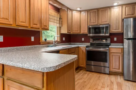 35 Stark Road Derry NH 03038