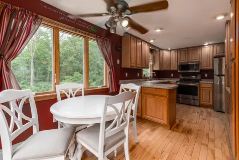 35 Stark Road Derry NH 03038