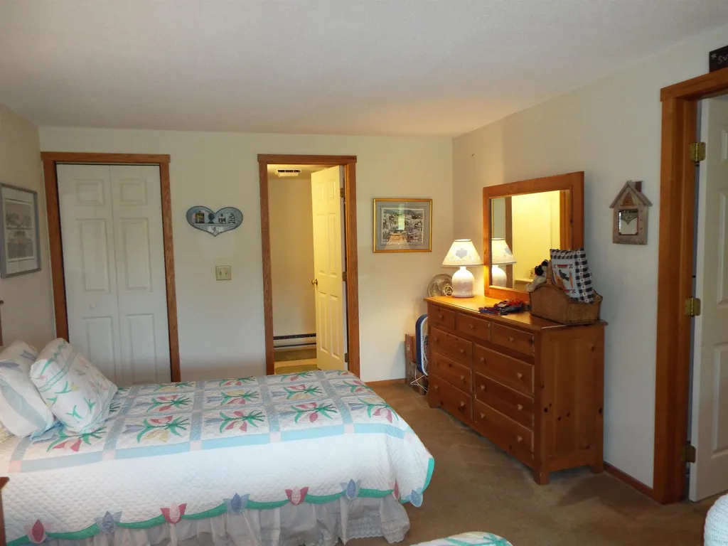 761 Murphy Road Hartford VT 05059