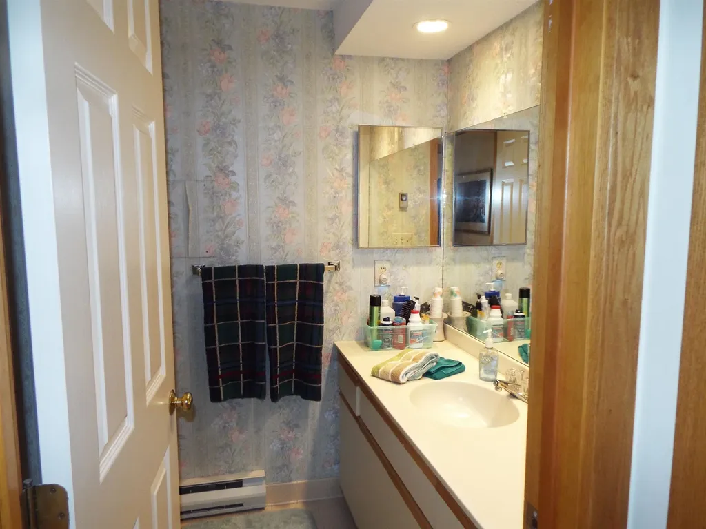 761 Murphy Road Hartford VT 05059