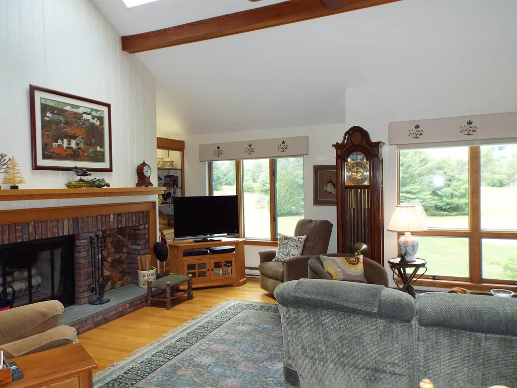 761 Murphy Road Hartford VT 05059