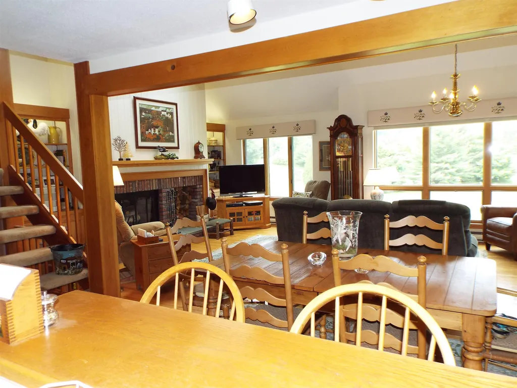 761 Murphy Road Hartford VT 05059