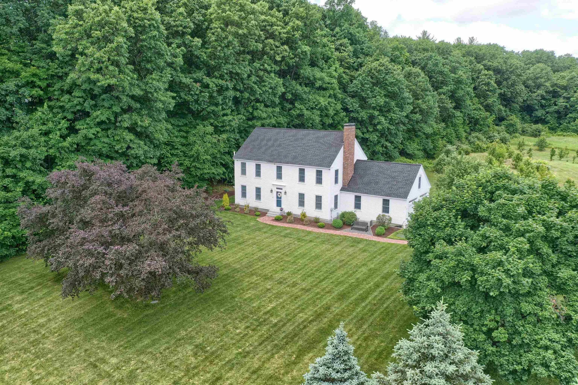 156 Broad Street Hollis NH 03049