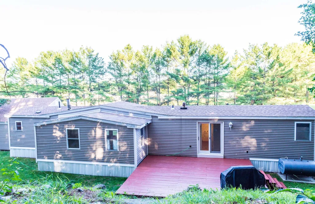 3 Slippery Rock Drive North Hampton NH 03862