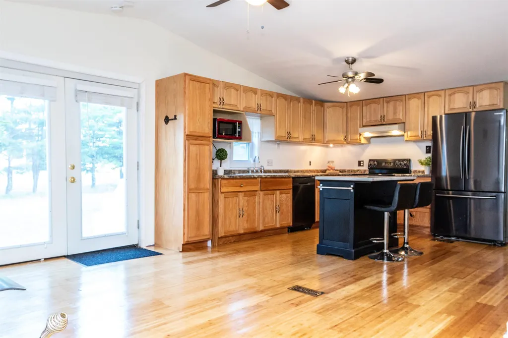 3 Slippery Rock Drive North Hampton NH 03862