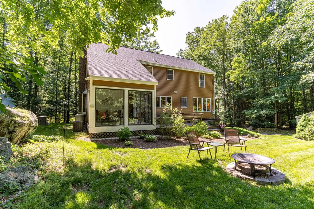 3 Greenleaf Drive Exeter NH 03833