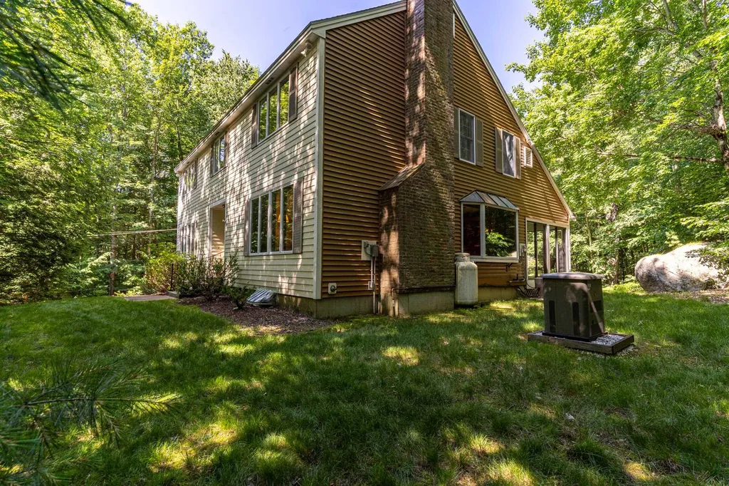 3 Greenleaf Drive Exeter NH 03833
