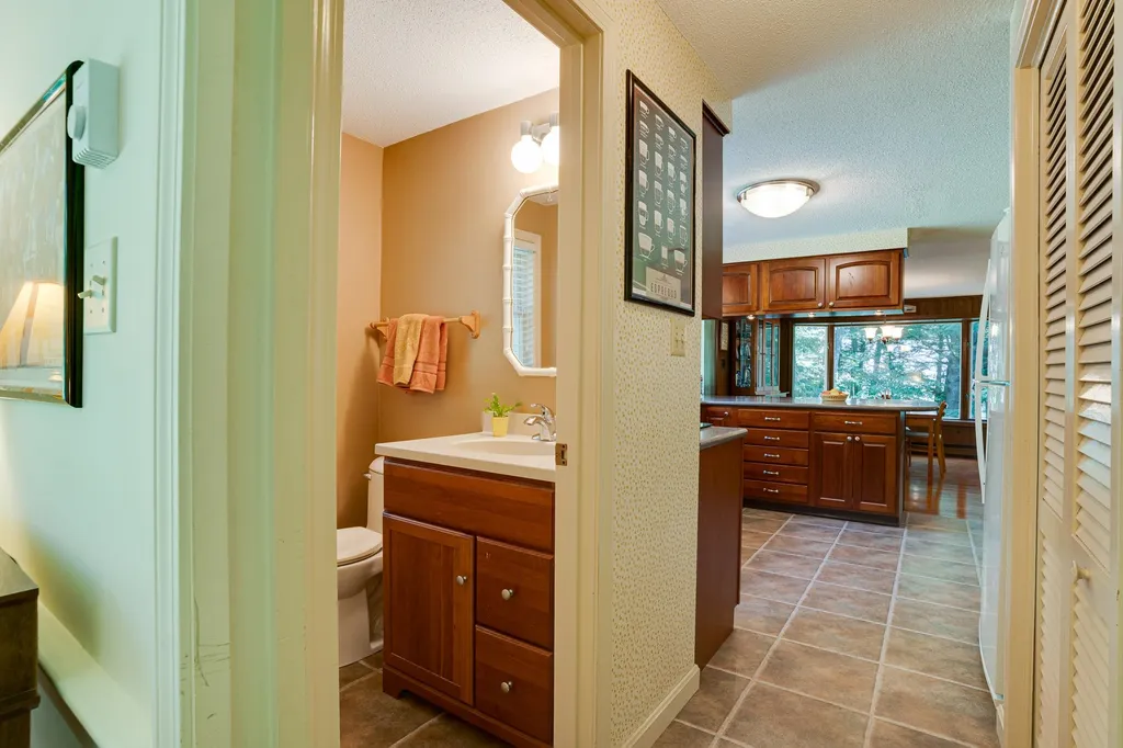 3 Greenleaf Drive Exeter NH 03833