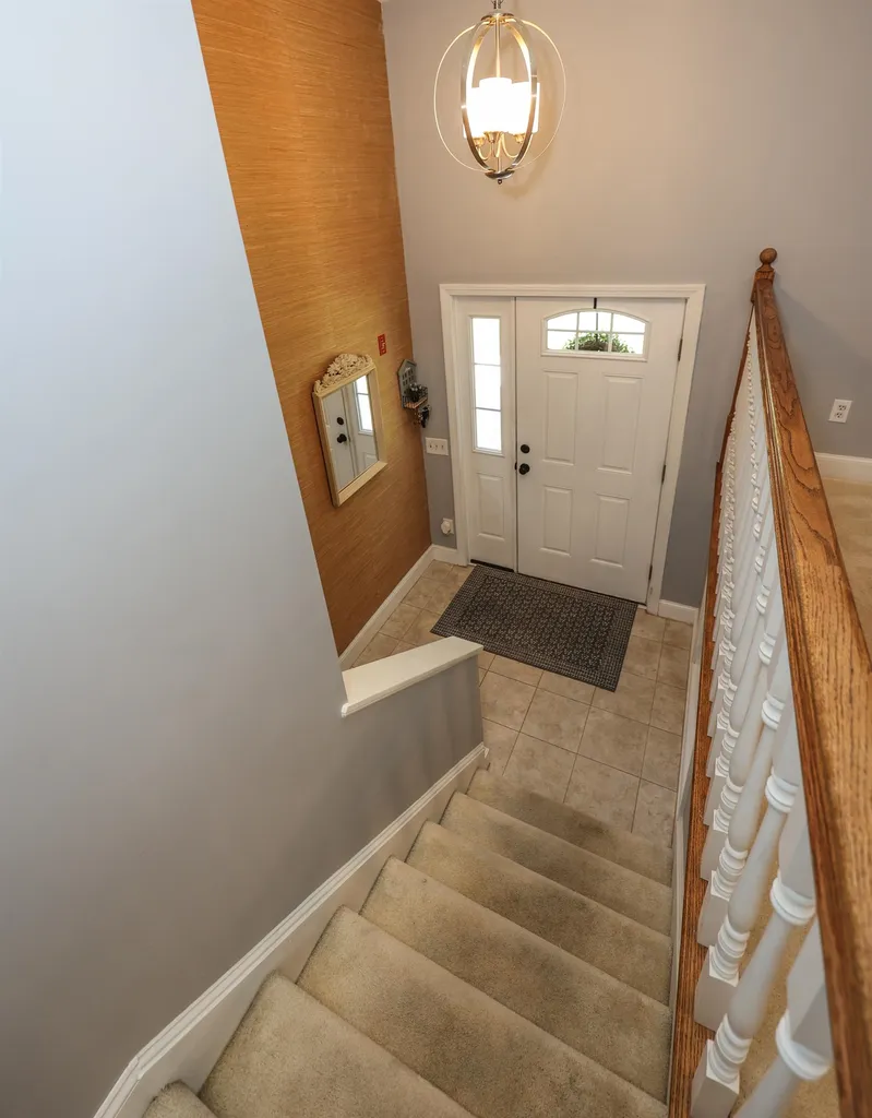 3 Maxwell Drive Derry NH 03038