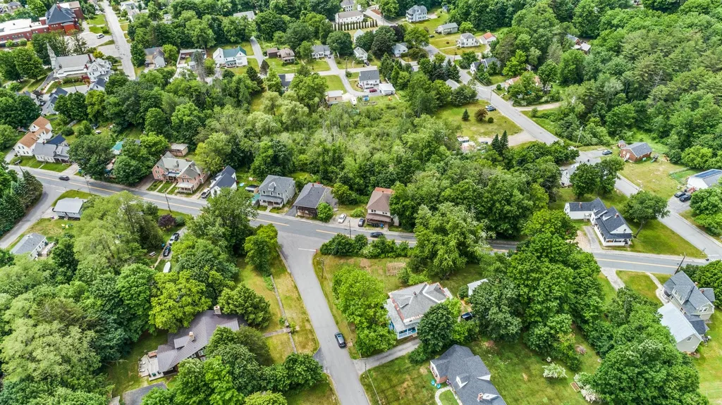 14 Summit Road Newport NH 03773