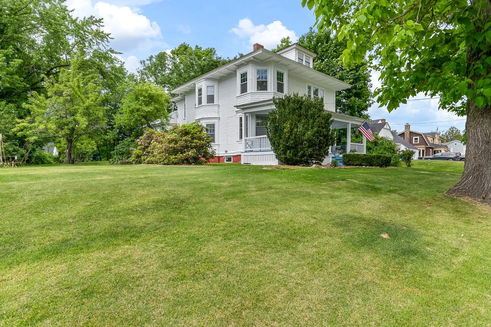 14 Summit Road Newport NH 03773