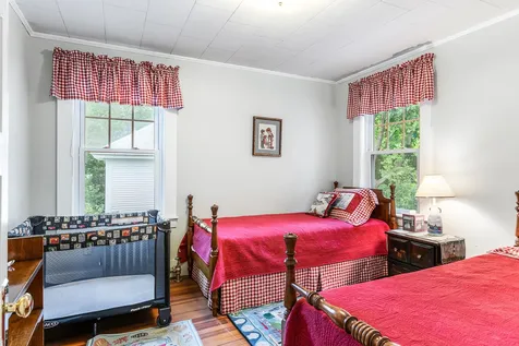 14 Summit Road Newport NH 03773
