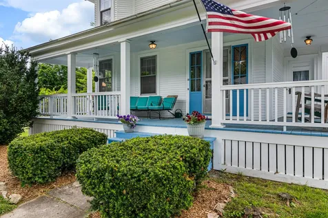 14 Summit Road Newport NH 03773