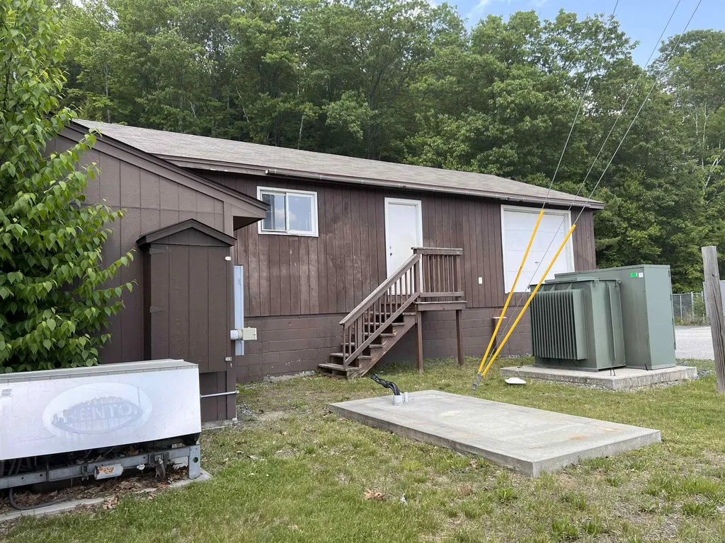 471 Sullivan Street Claremont NH 03743